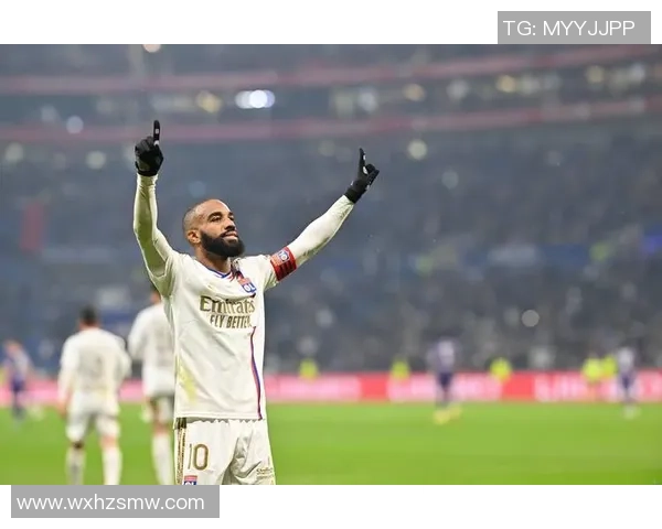 西甲激战:里昂绝杀拜仁引发争议判罚全场沸腾 西甲激战:里昂绝杀拜仁引发争议判罚全场沸腾