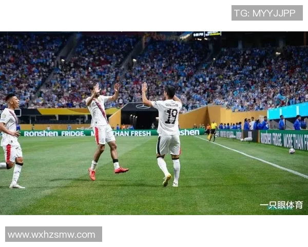 英超激战曼城与那不勒斯战平帽子戏法瞬间点燃全场气氛 英超激战曼城与那不勒斯战平帽子戏法瞬间点燃全场气氛